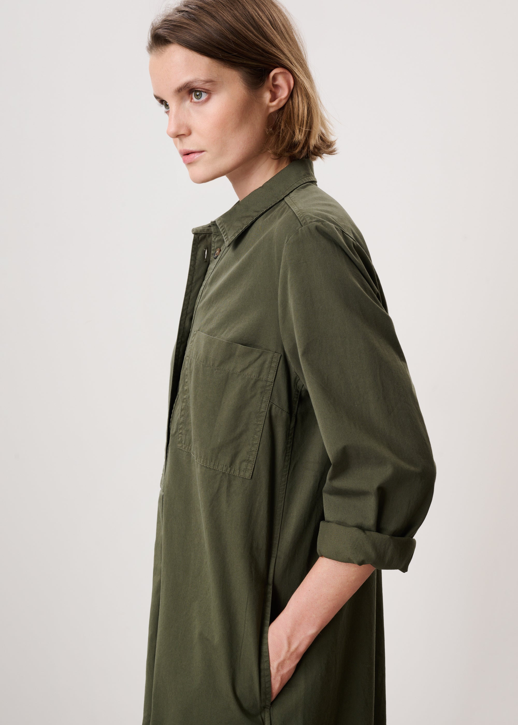 #color_khaki green