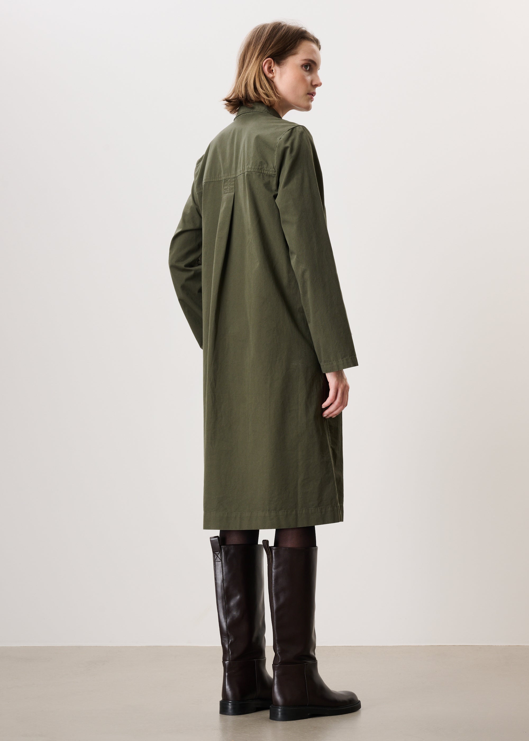 #color_khaki green