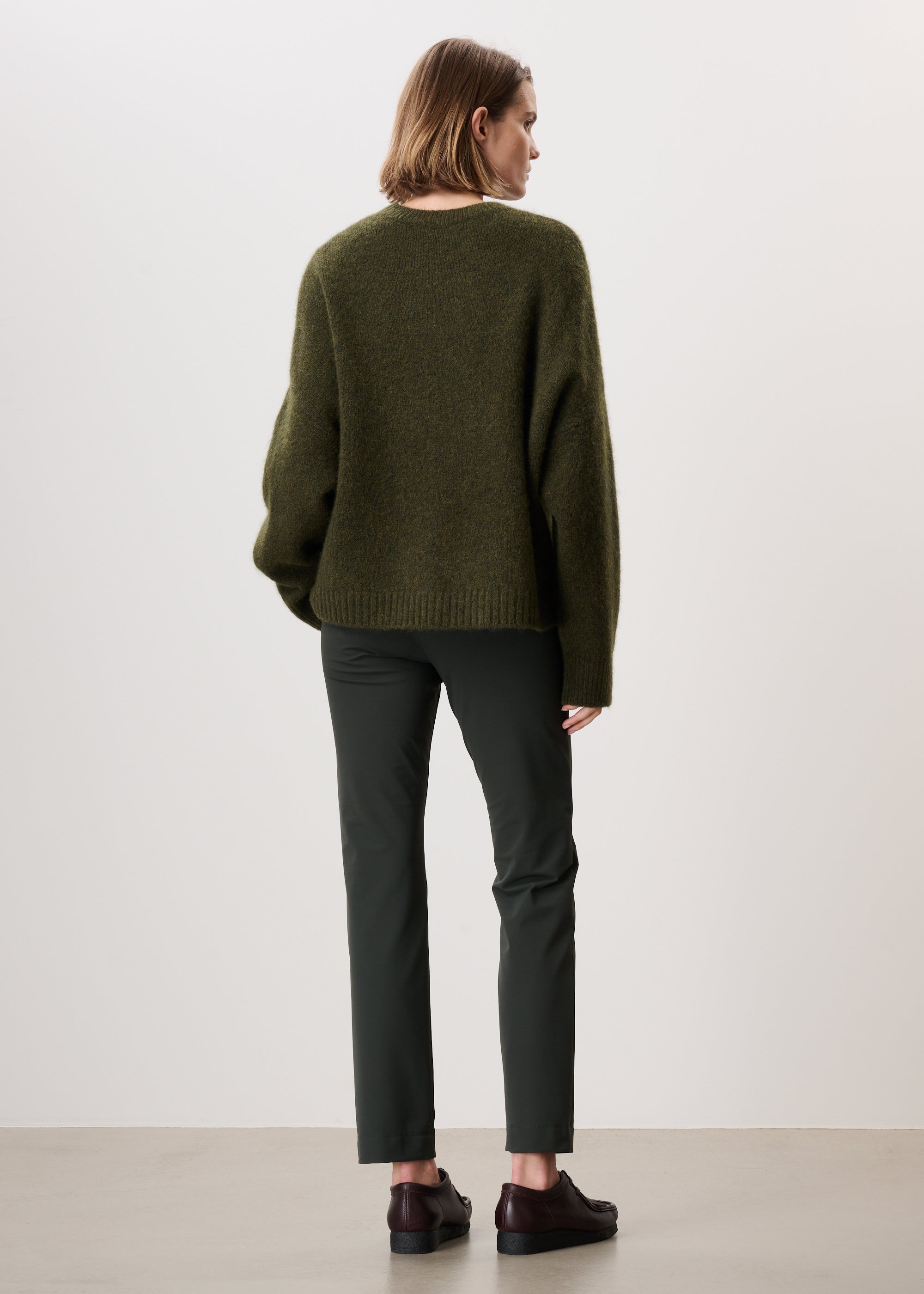 #color_khaki green