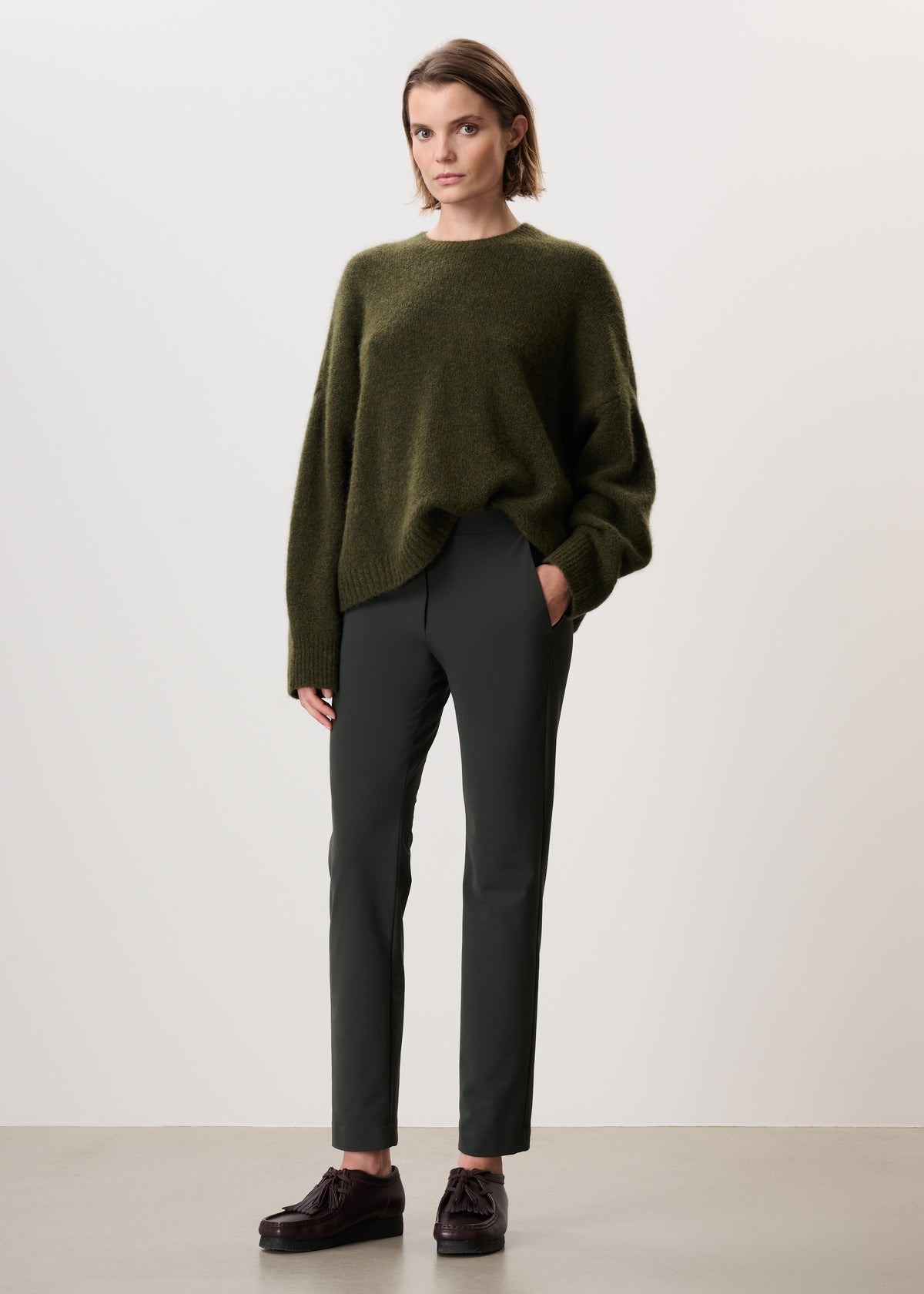 #color_khaki green