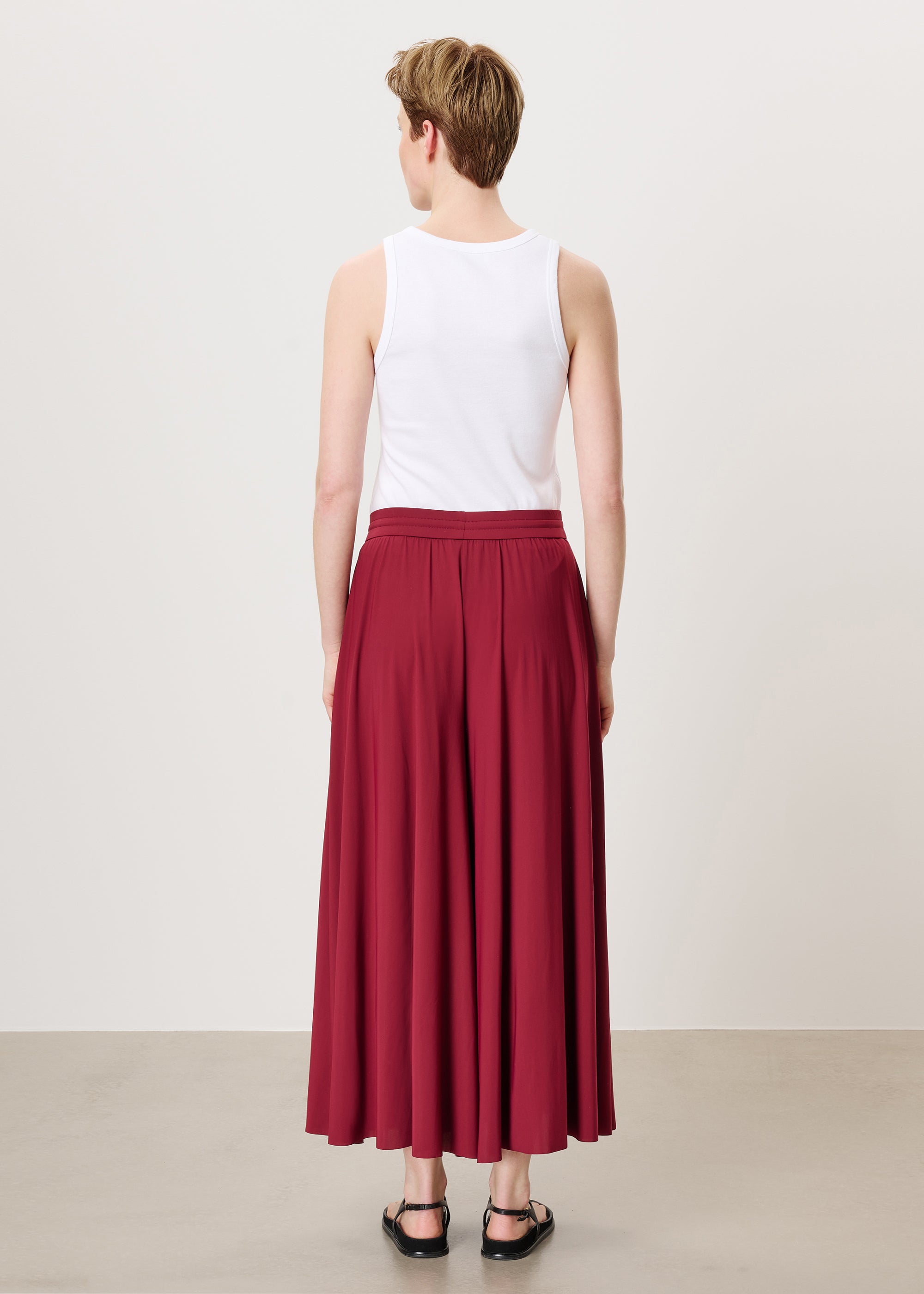 #color_ruby red