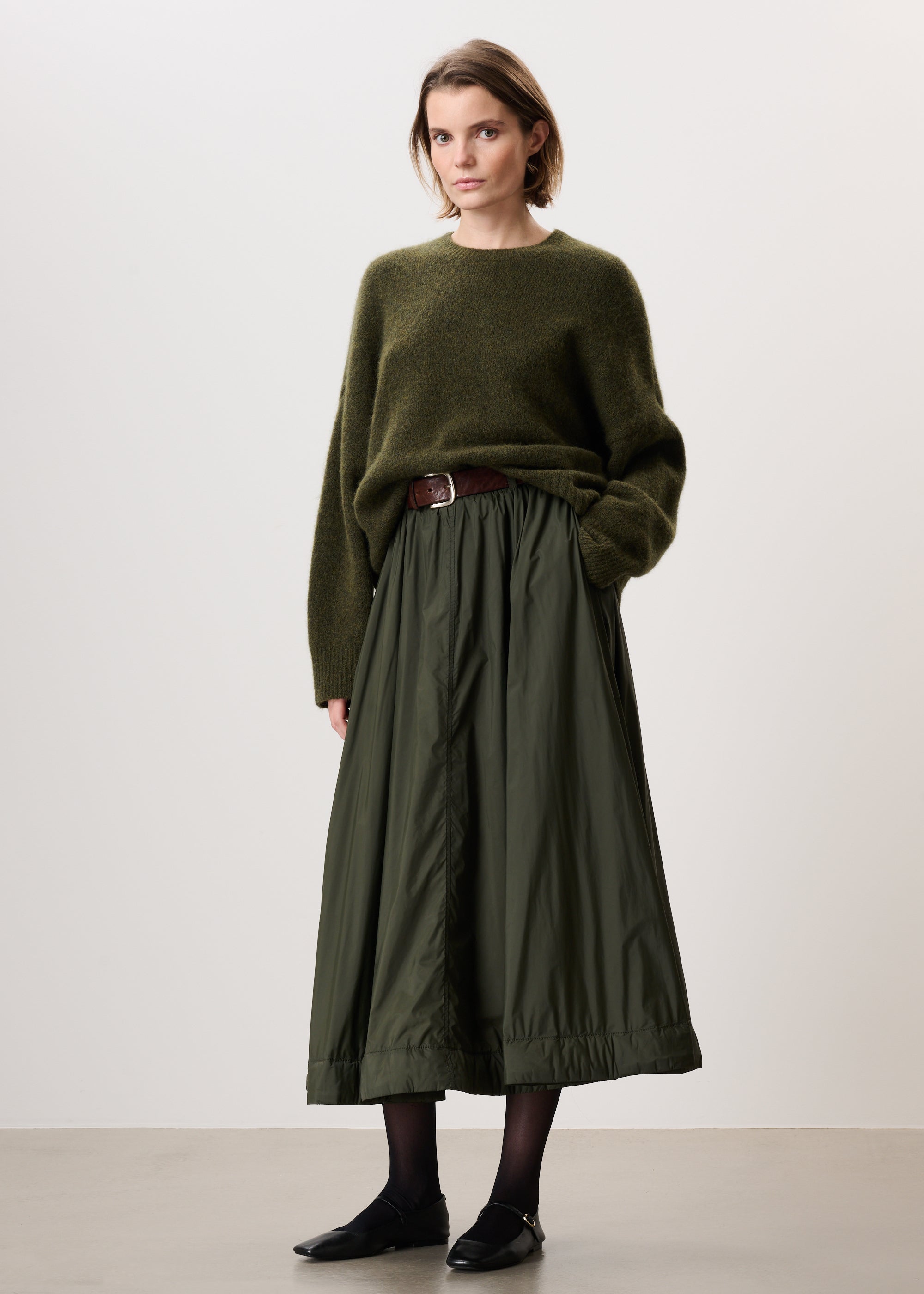 #color_khaki green
