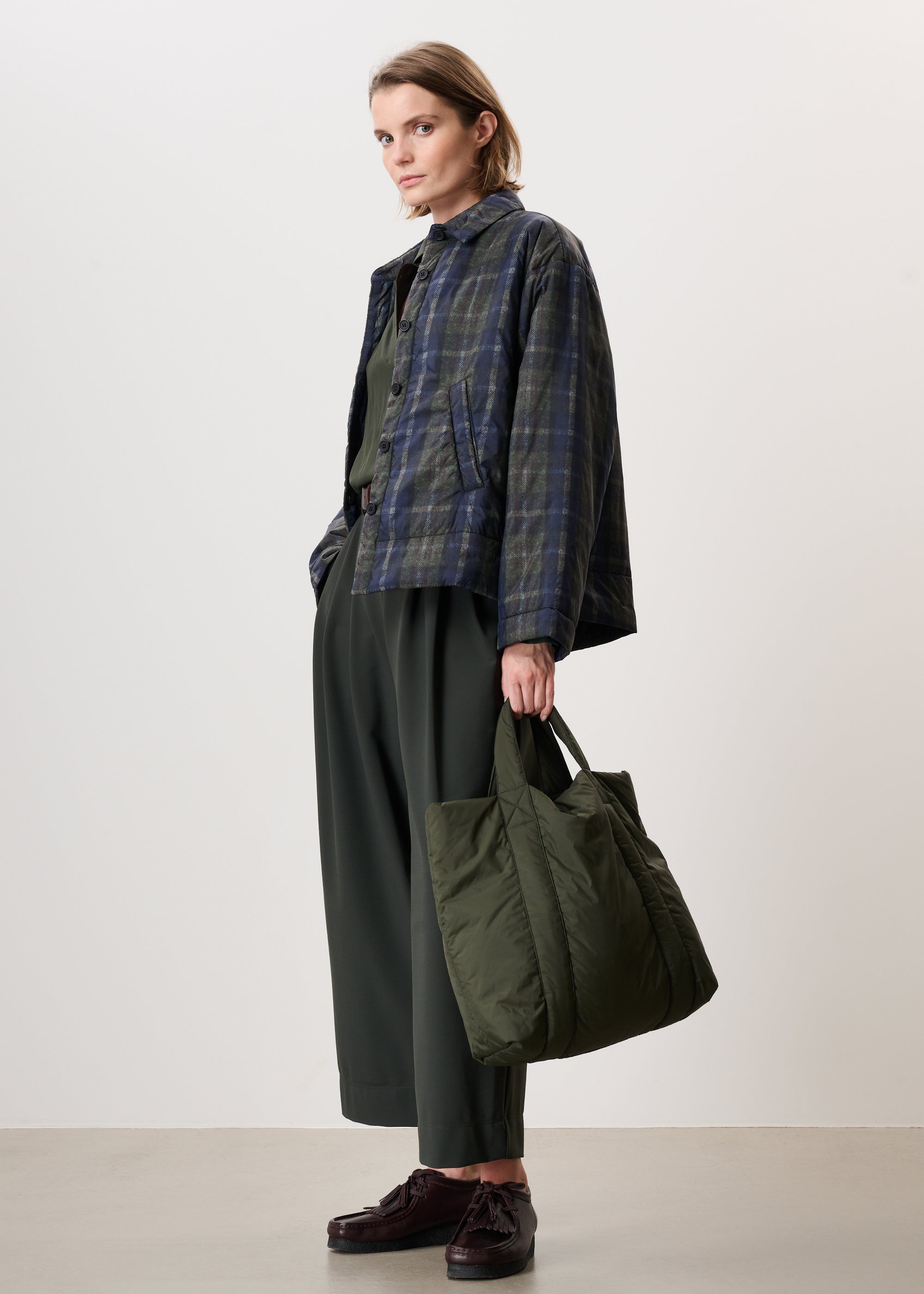 #color_khaki green