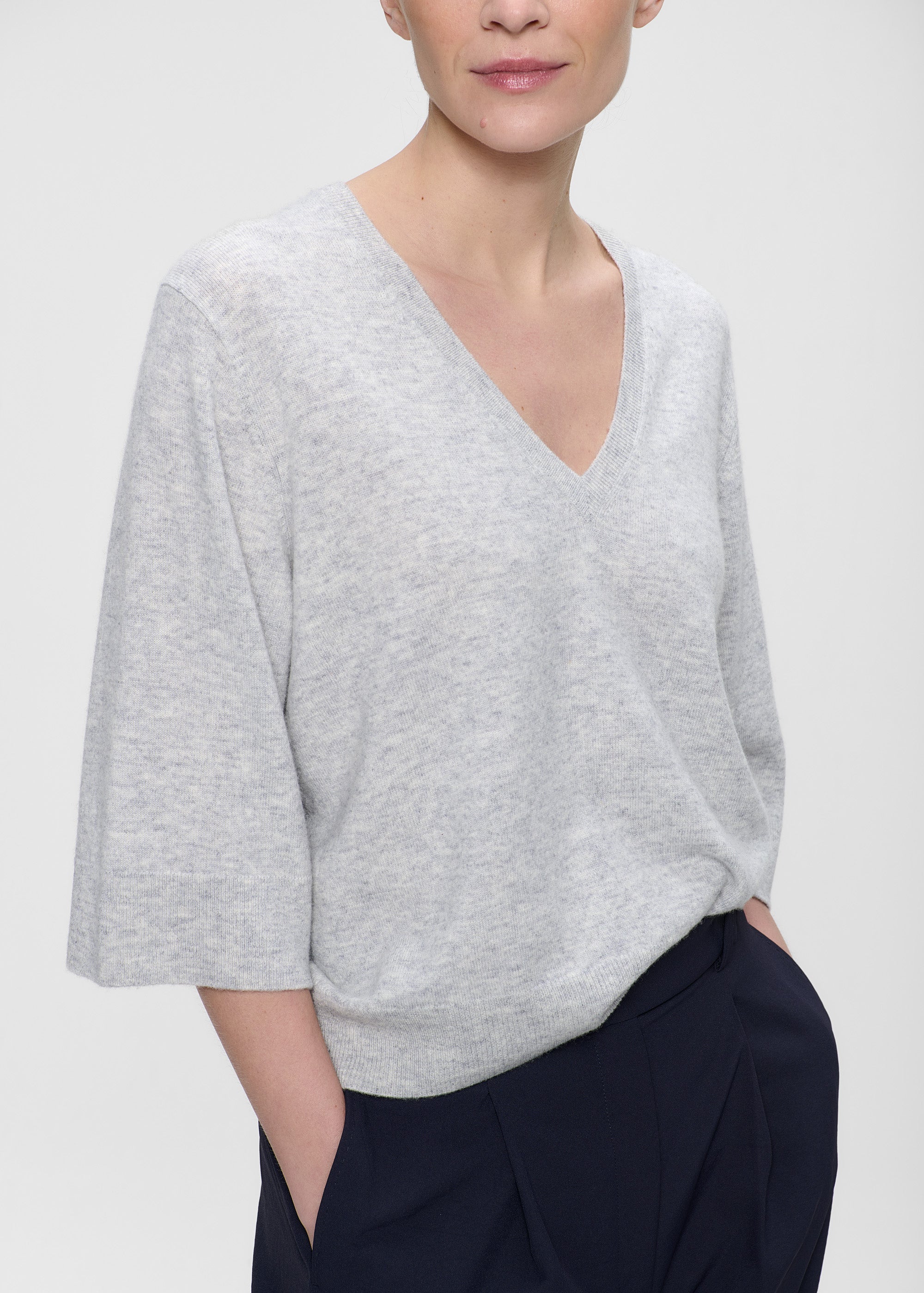 #color_light grey melange