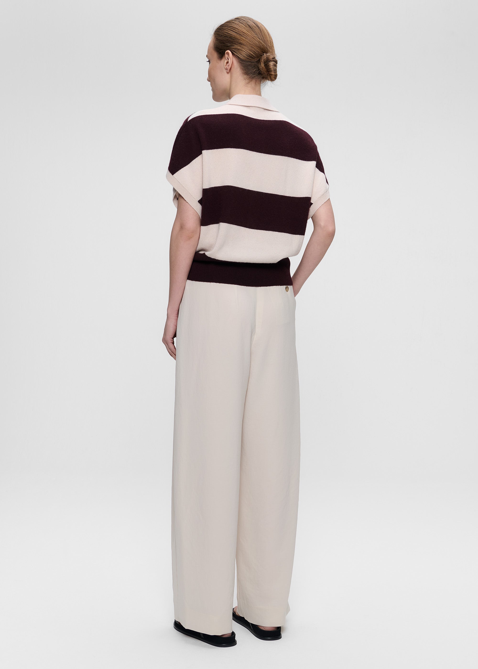 #color_cream/deep brown