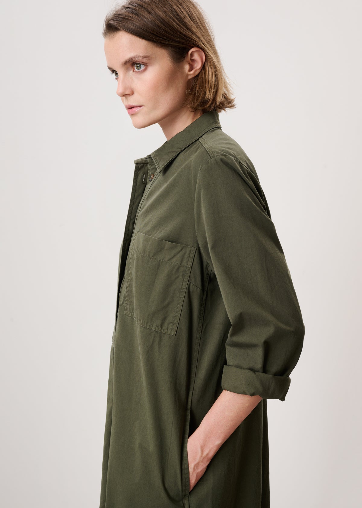 #color_khaki green