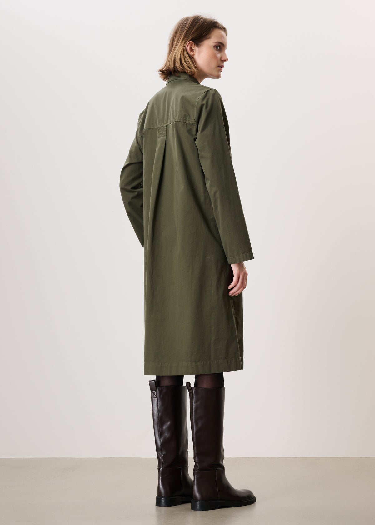 #color_khaki green