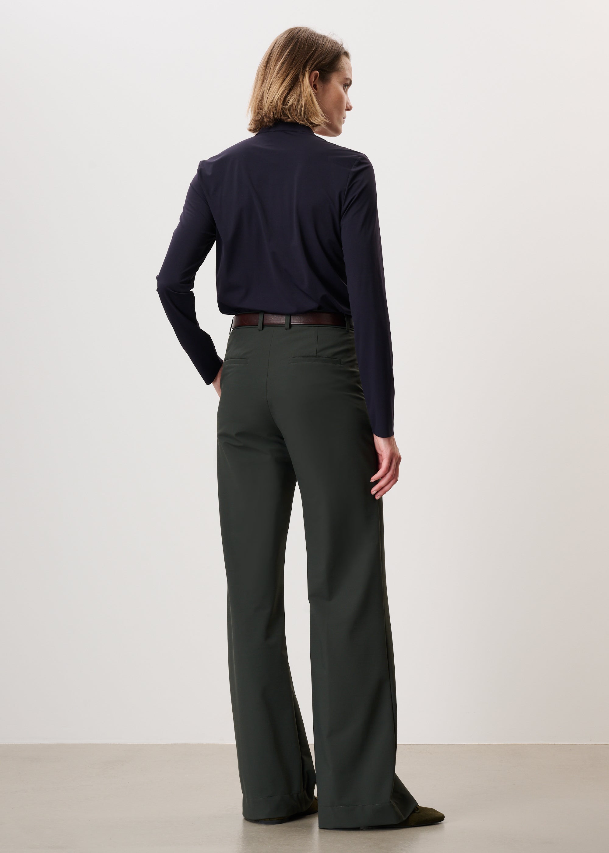 #color_dark green