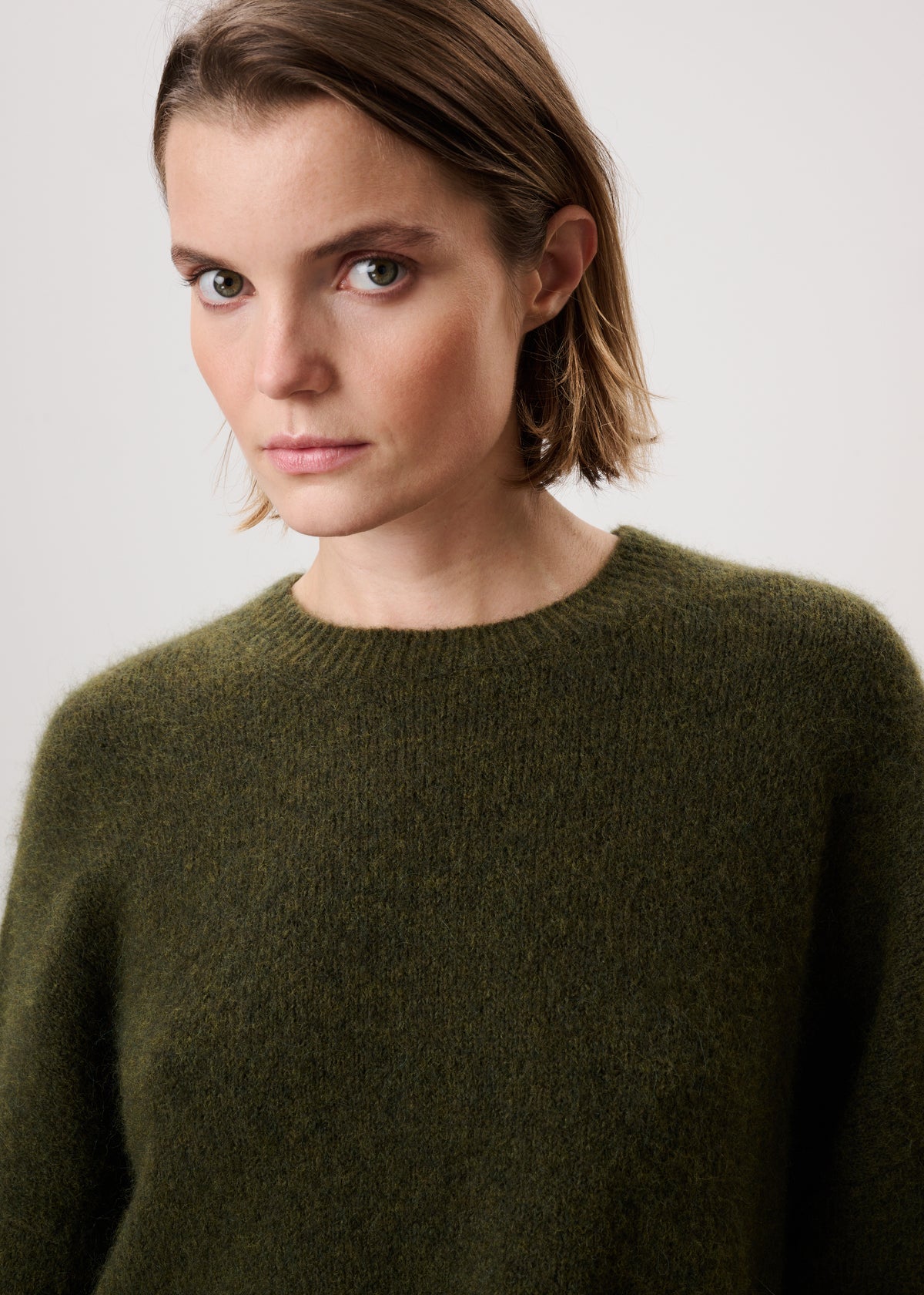 #color_khaki green