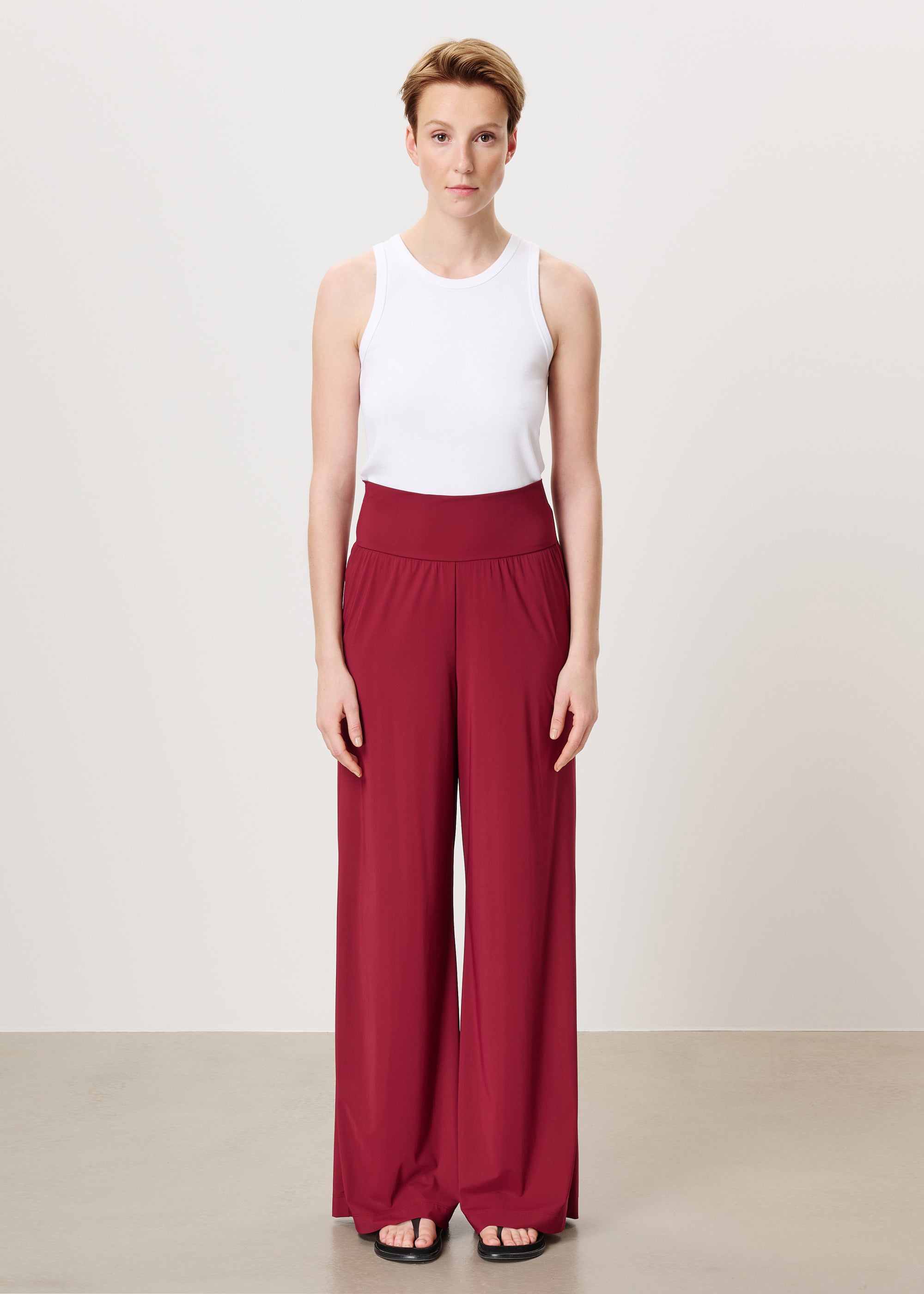 #color_ruby red