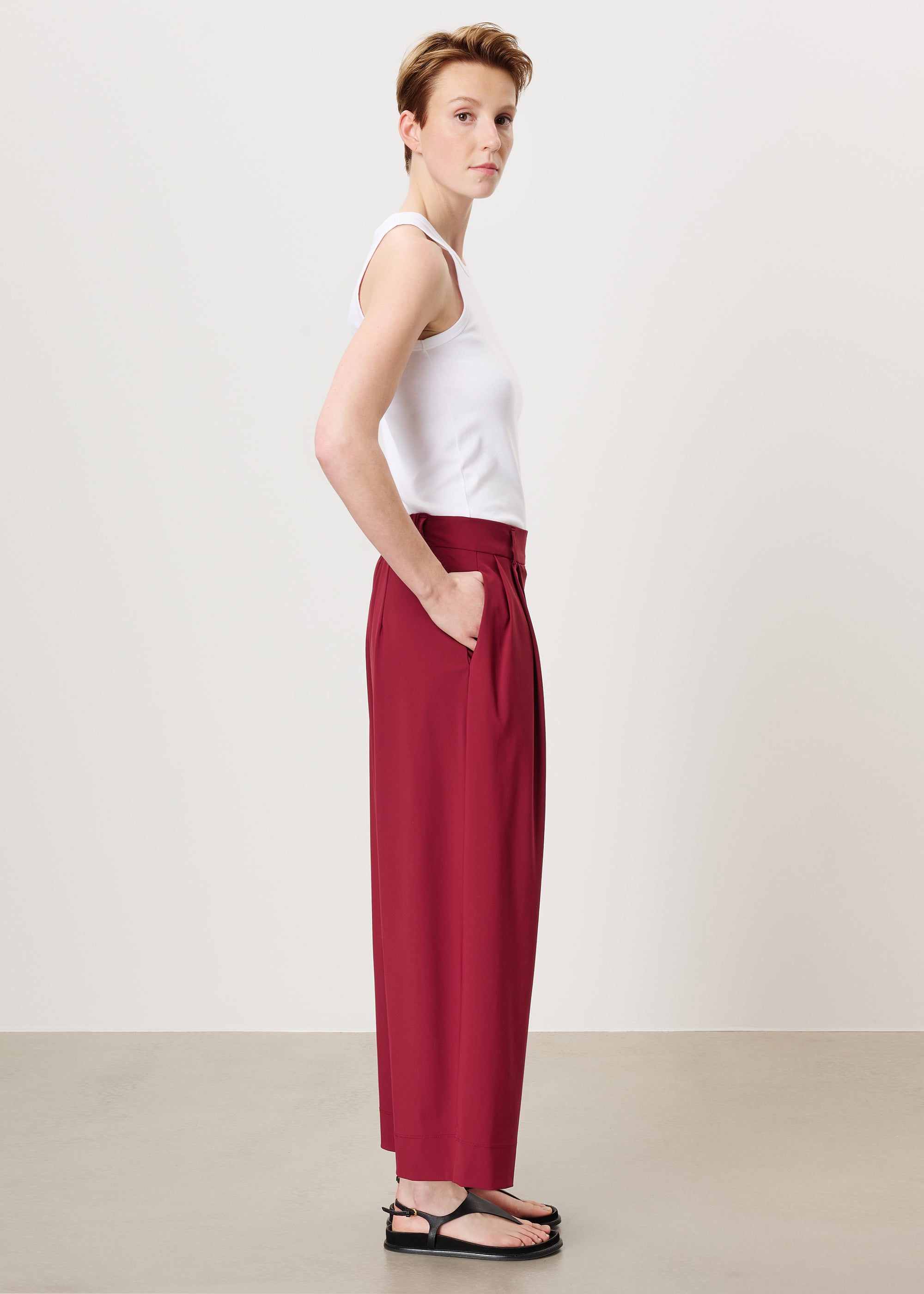 #color_ruby red