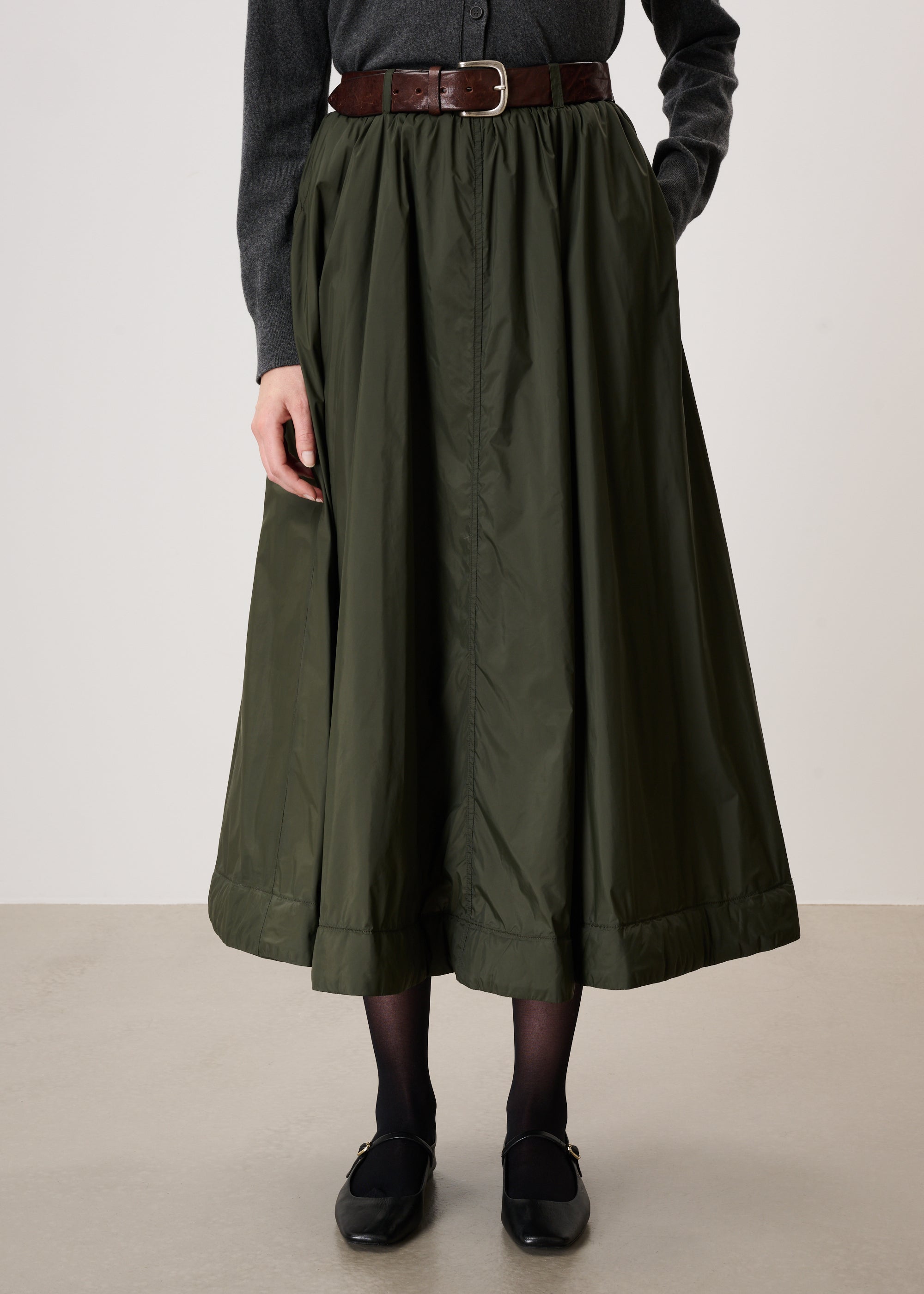 #color_khaki green