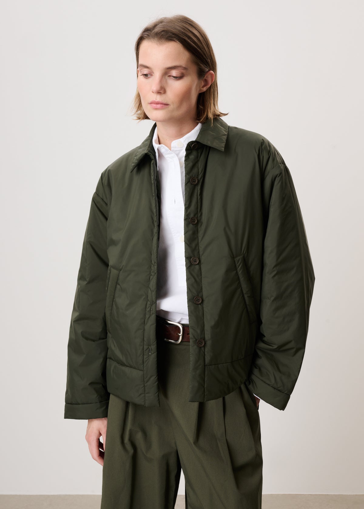 #color_khaki green