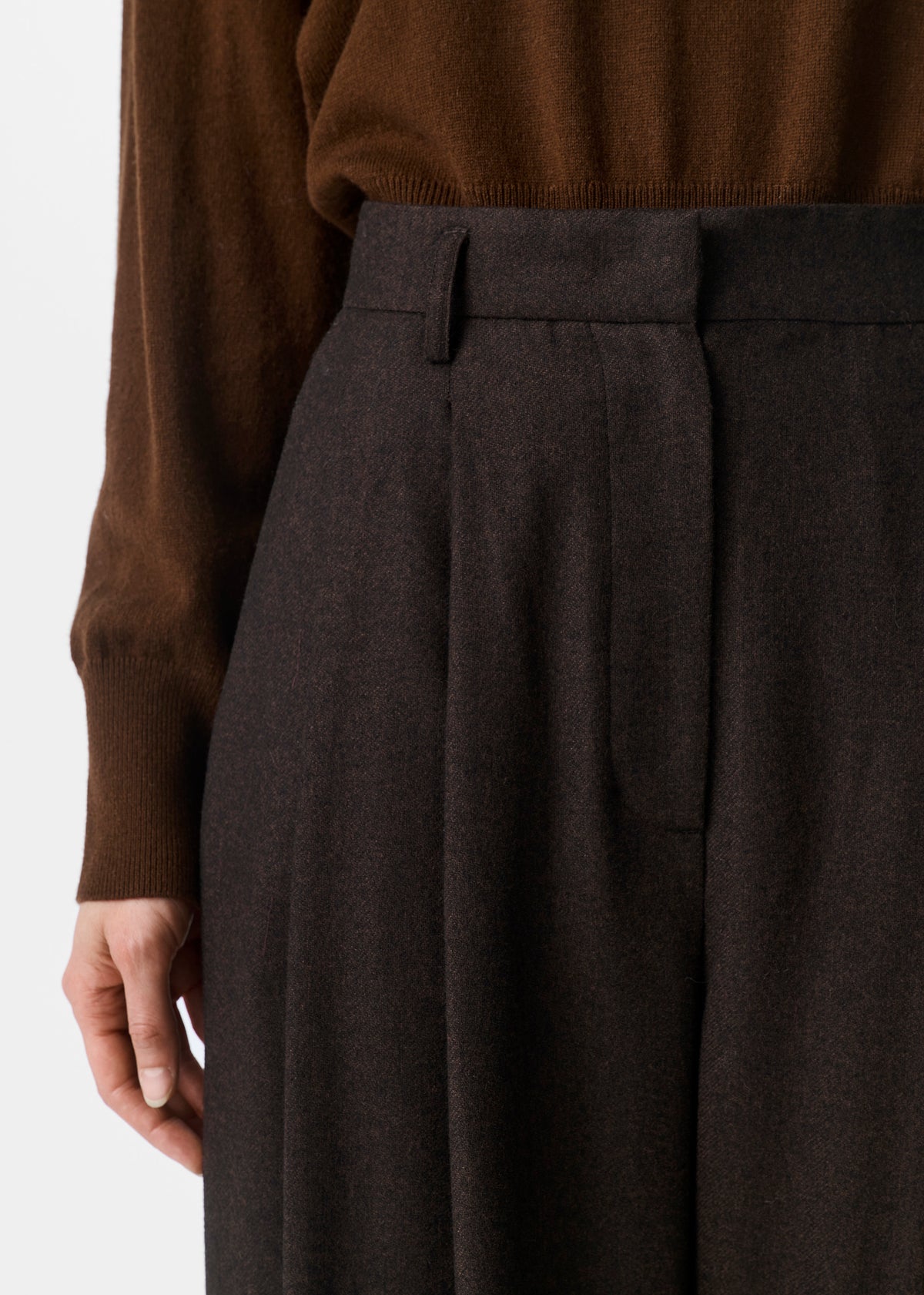 #color_dark brown