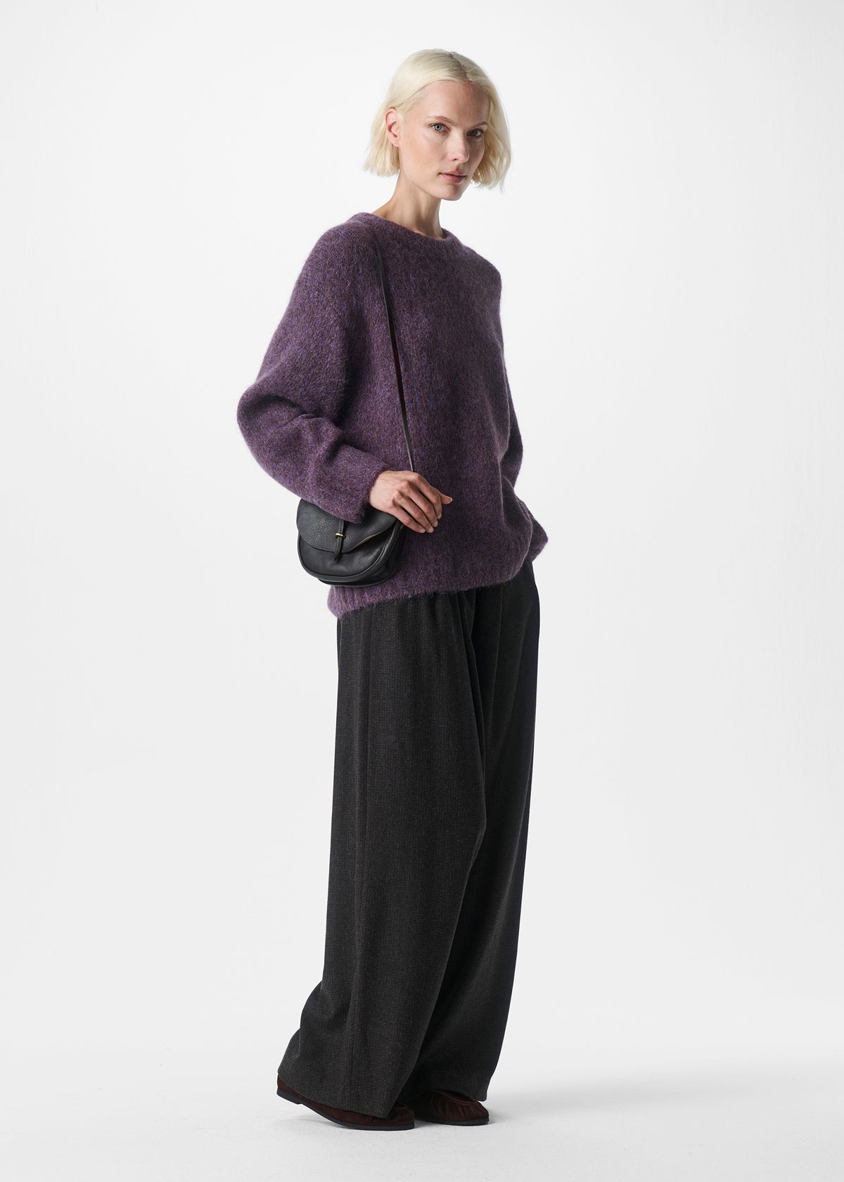 #color_black plum