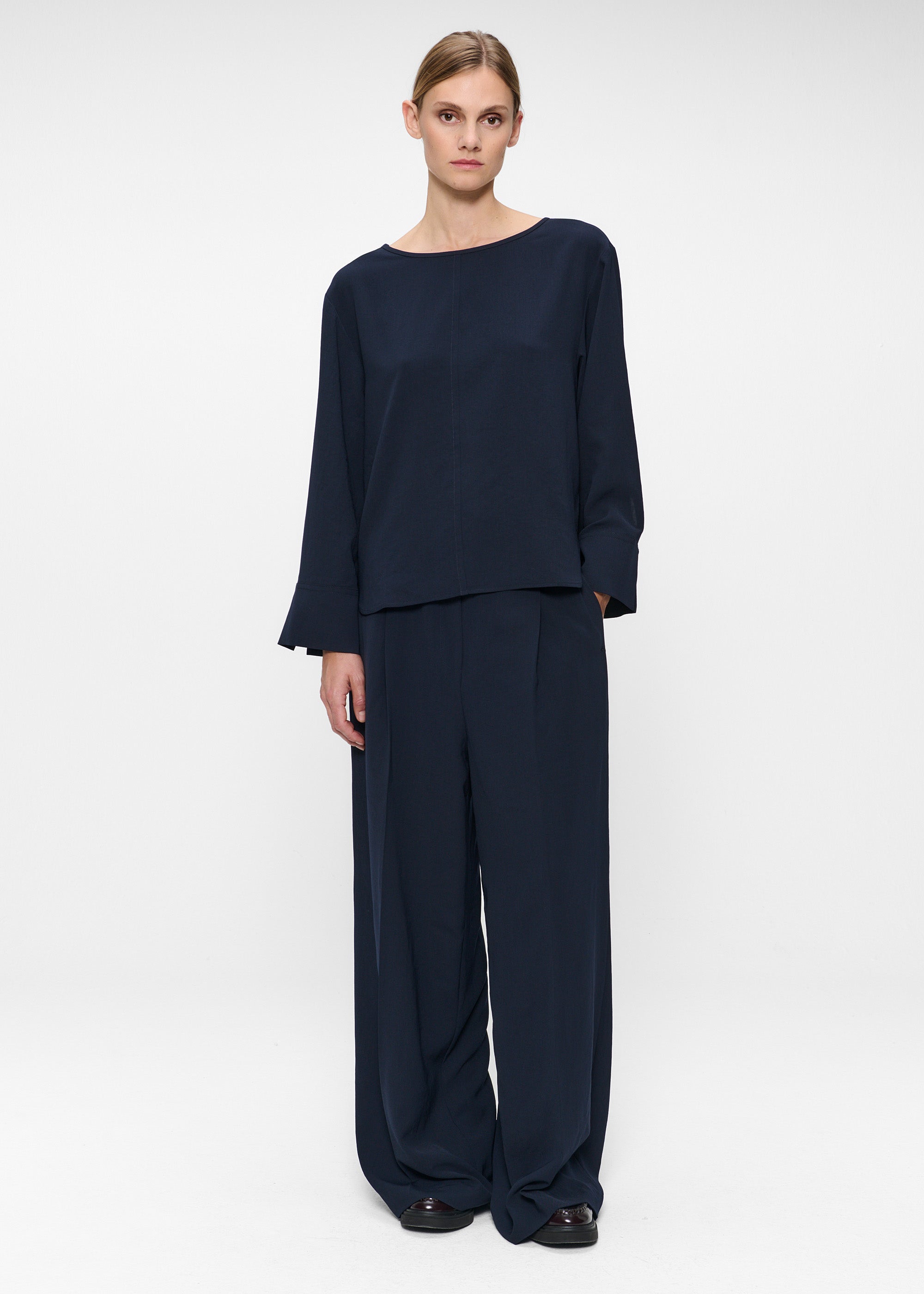 #color_midnight blue