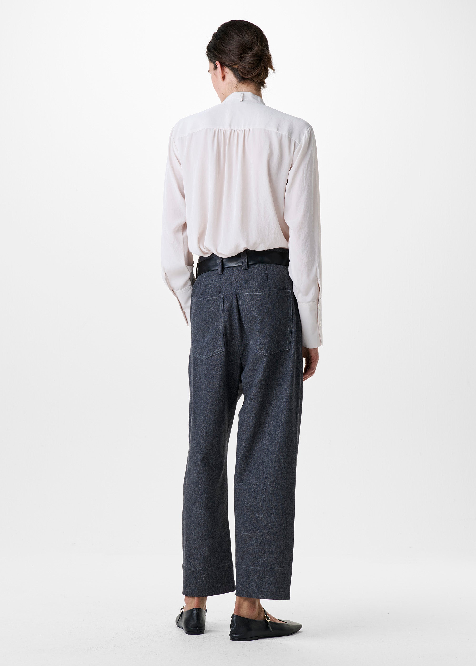 #color_off-white