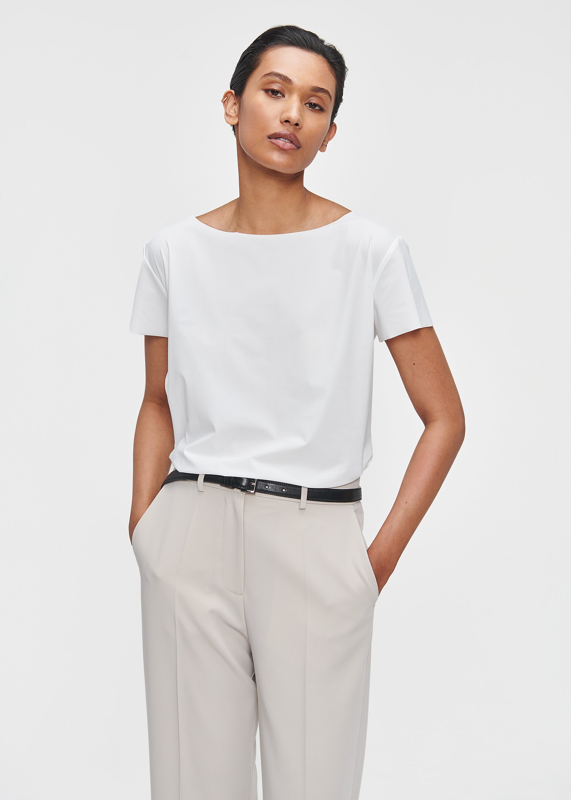 #color_off-white