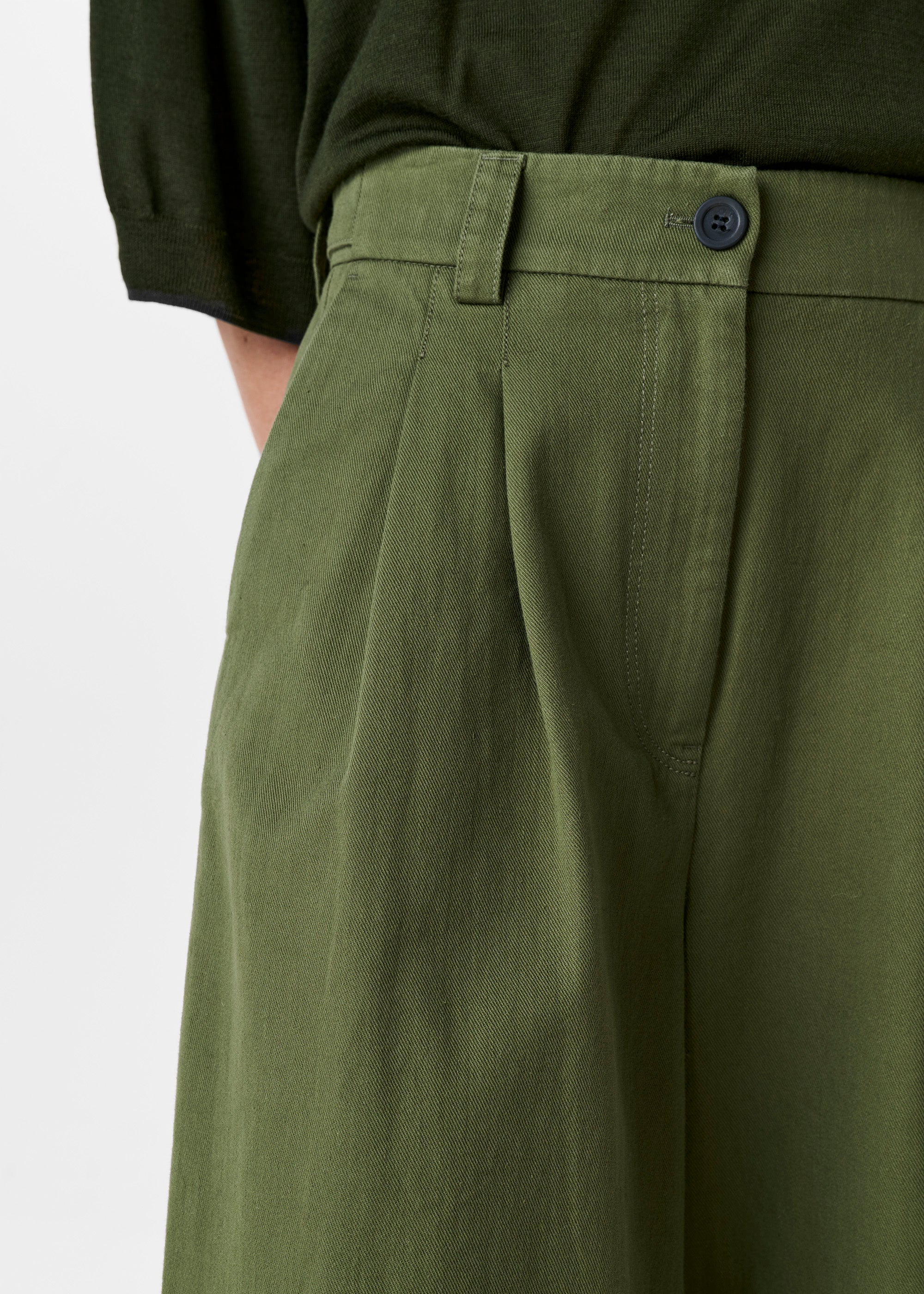 #color_green khaki