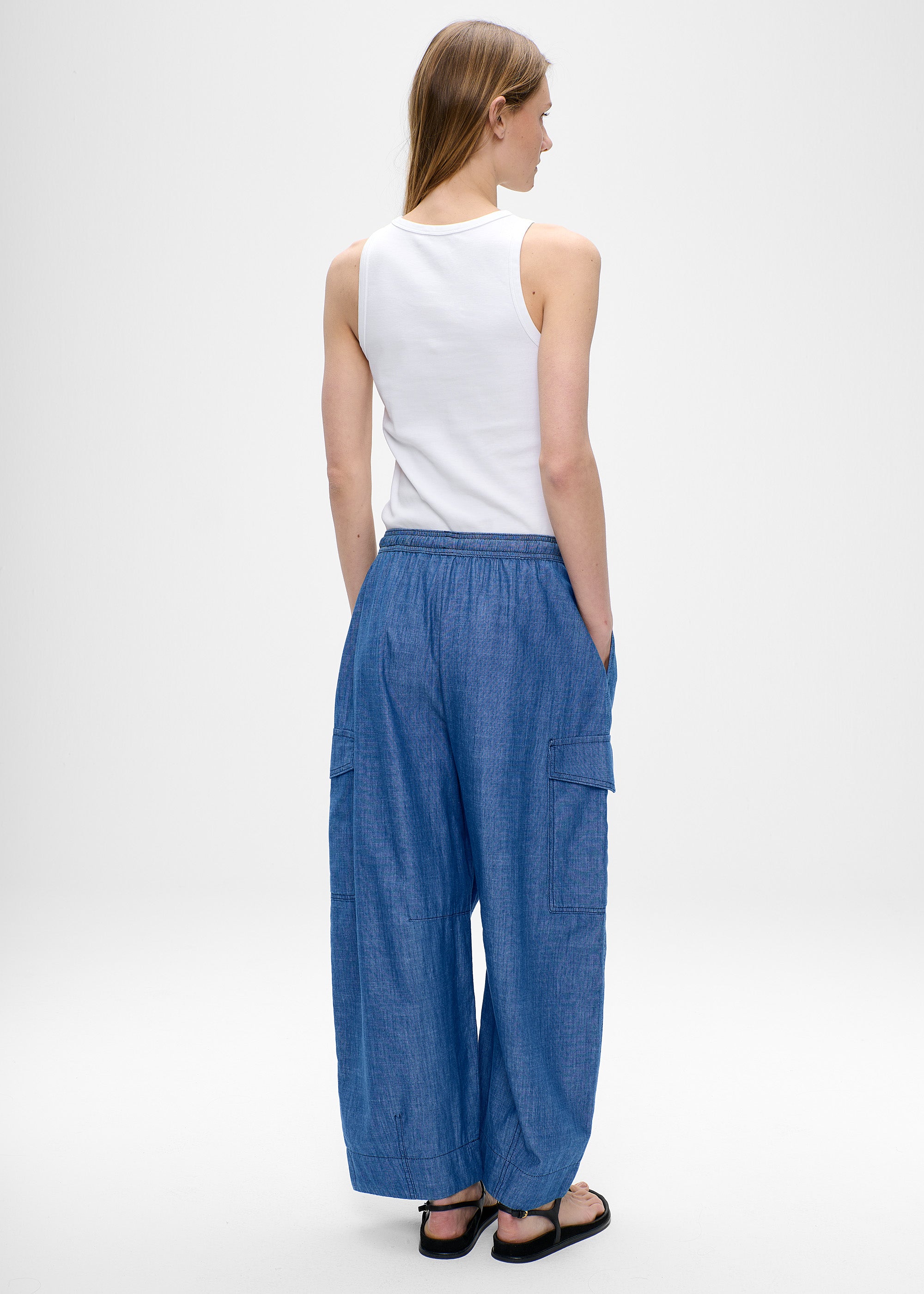 #color_mid blue