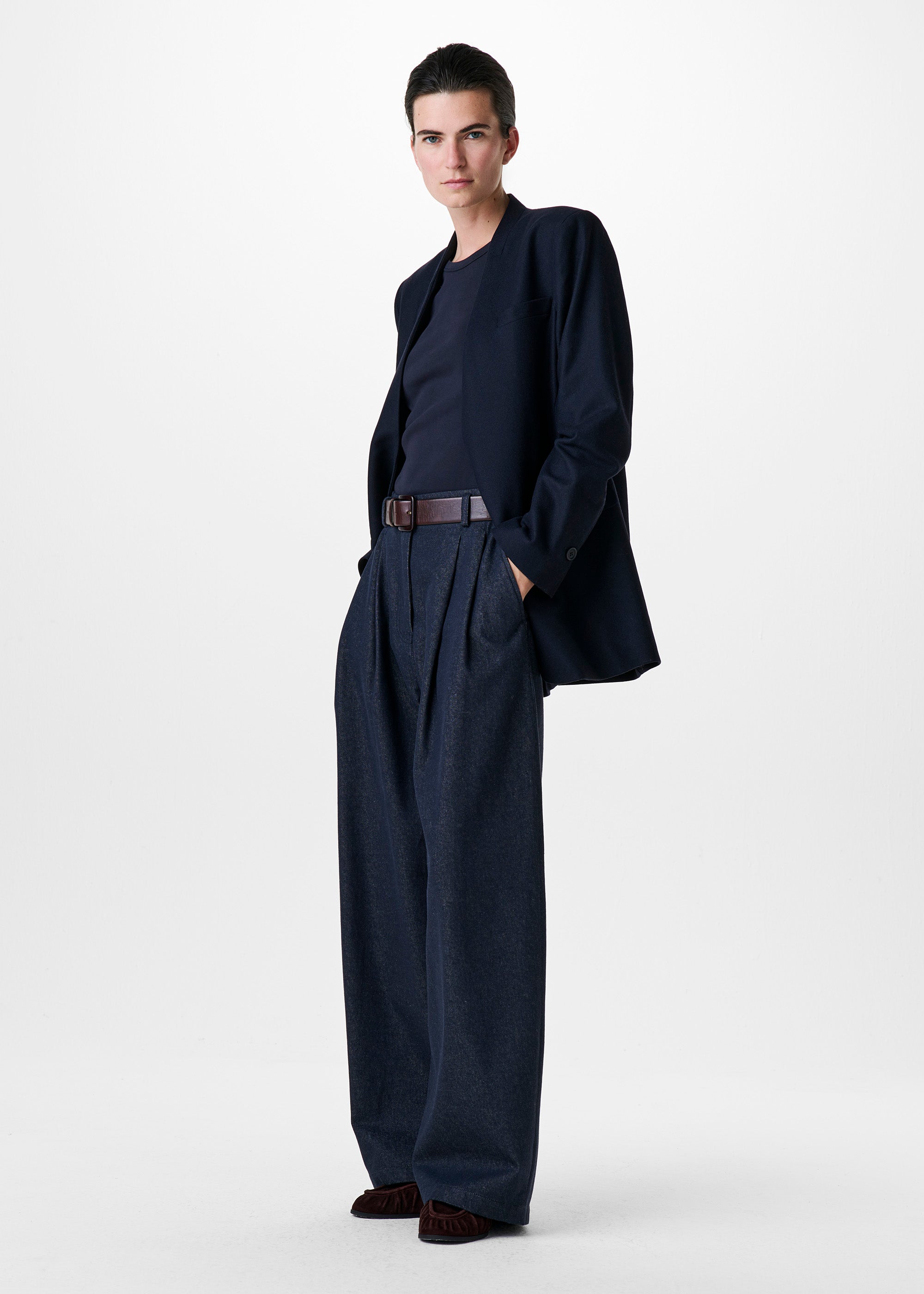 WOOL COLLARLESS BLAZER