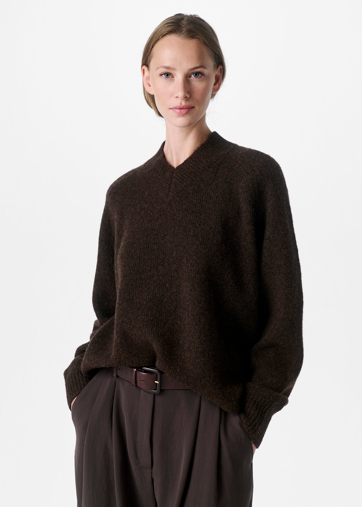 #color_deep brown