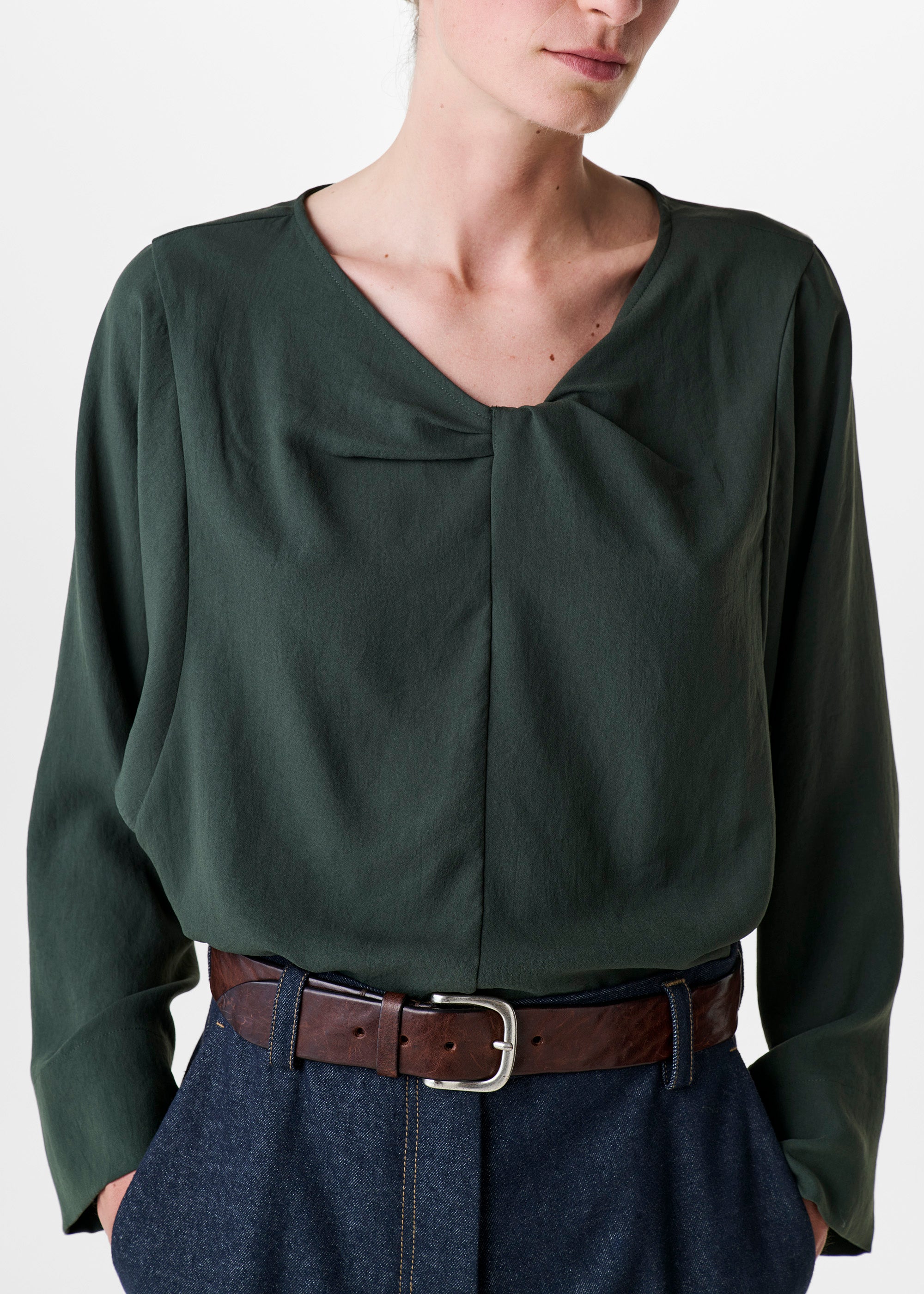 #color_dark green