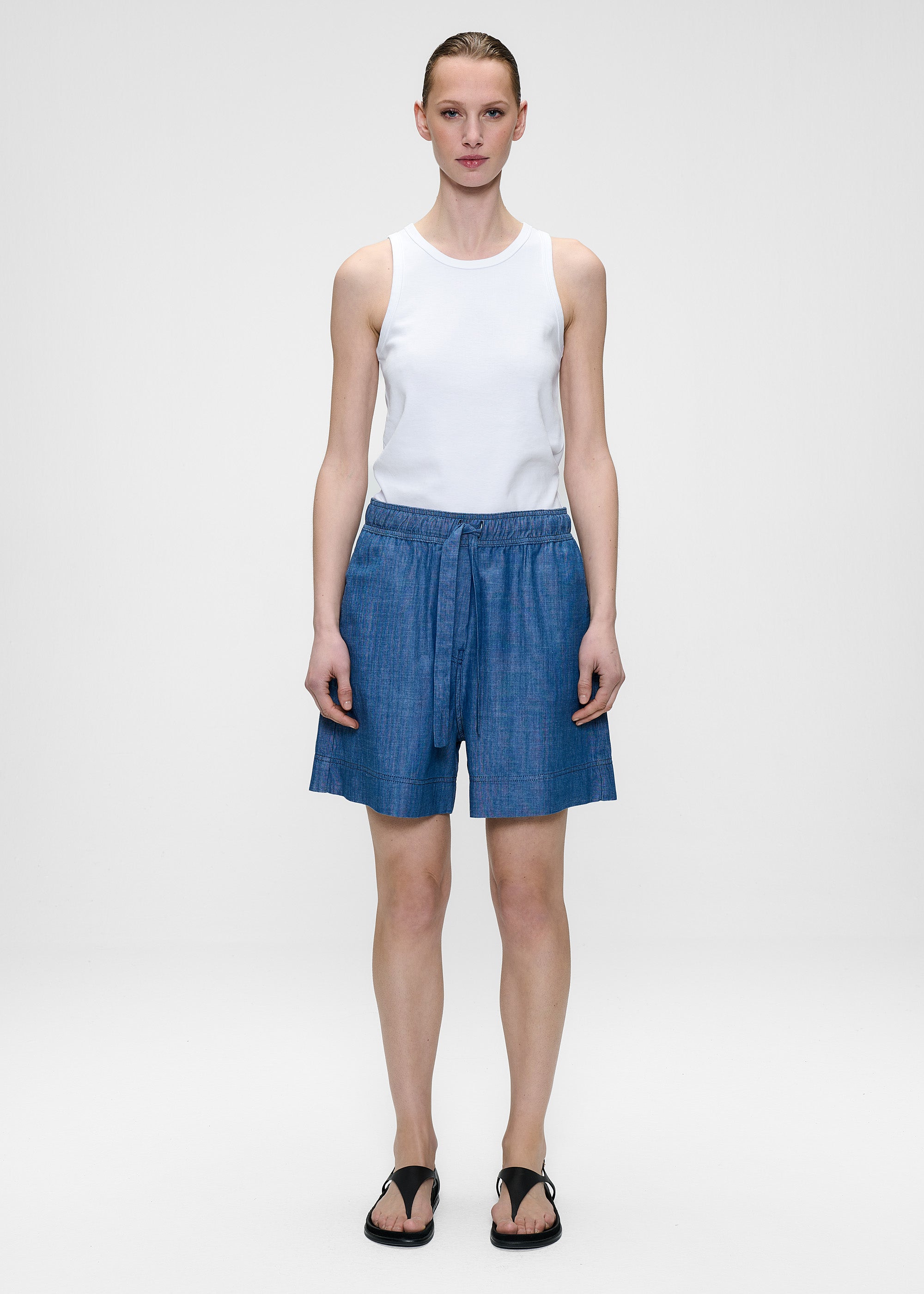 DENIM CHAMBRAY SHORTS