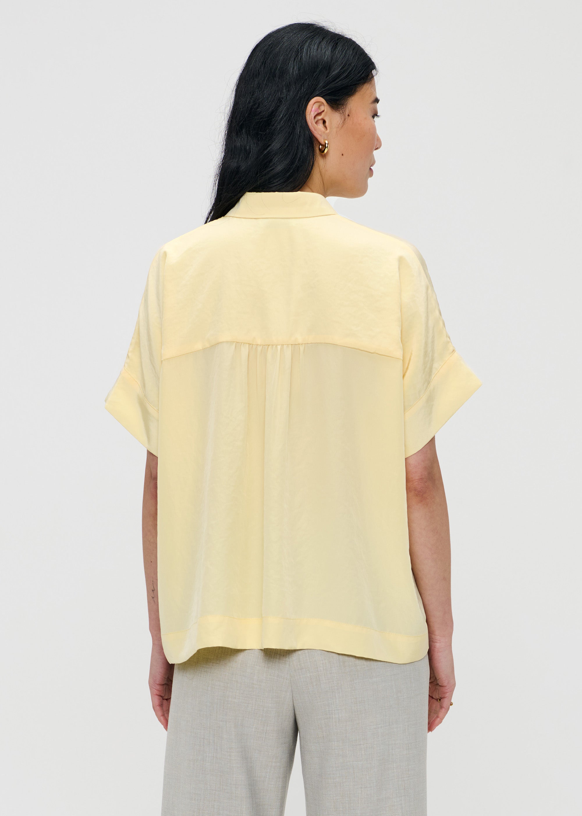 #color_soft yellow